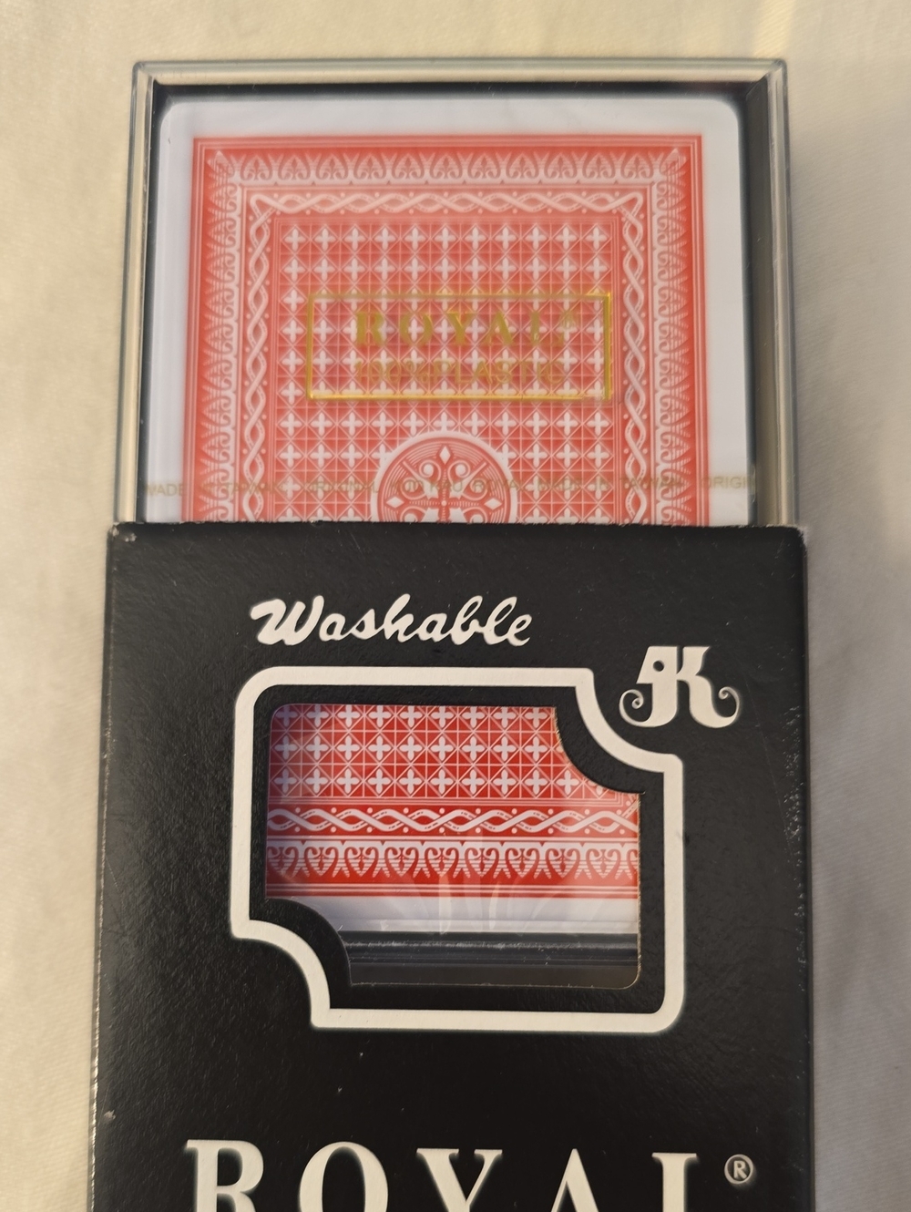 Royal Plastic Playing Cards - Red Pattern - Picture 4 of 4